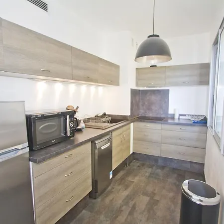 Milord Promenade 2 - Promenade Holiday Apartment *